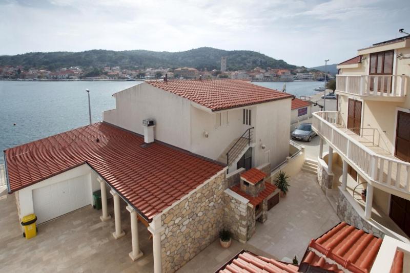 Apartments Tisno - Villa Mare Eksteriør billede