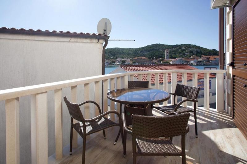 Apartments Tisno - Villa Mare Eksteriør billede
