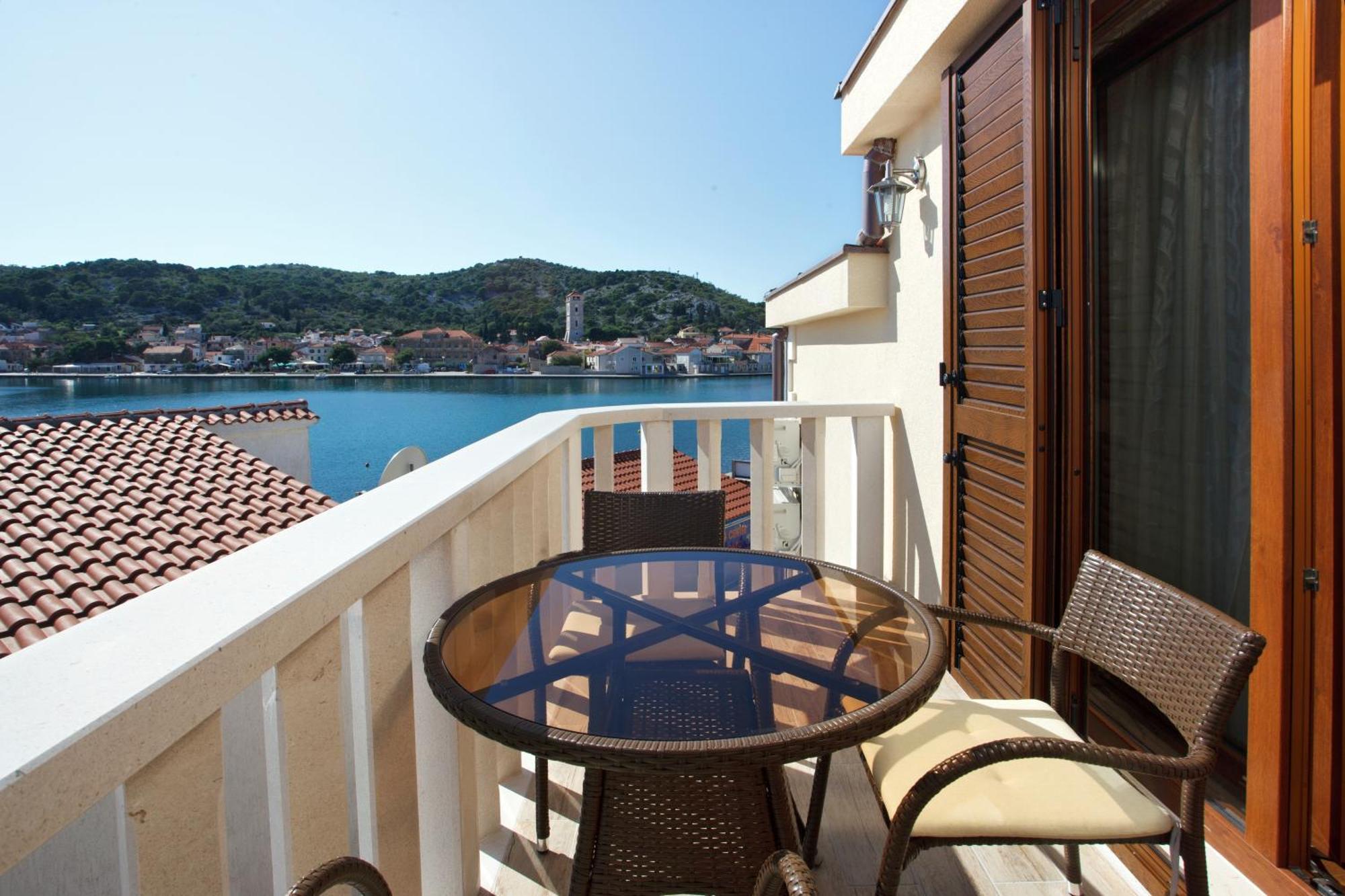 Apartments Tisno - Villa Mare Eksteriør billede