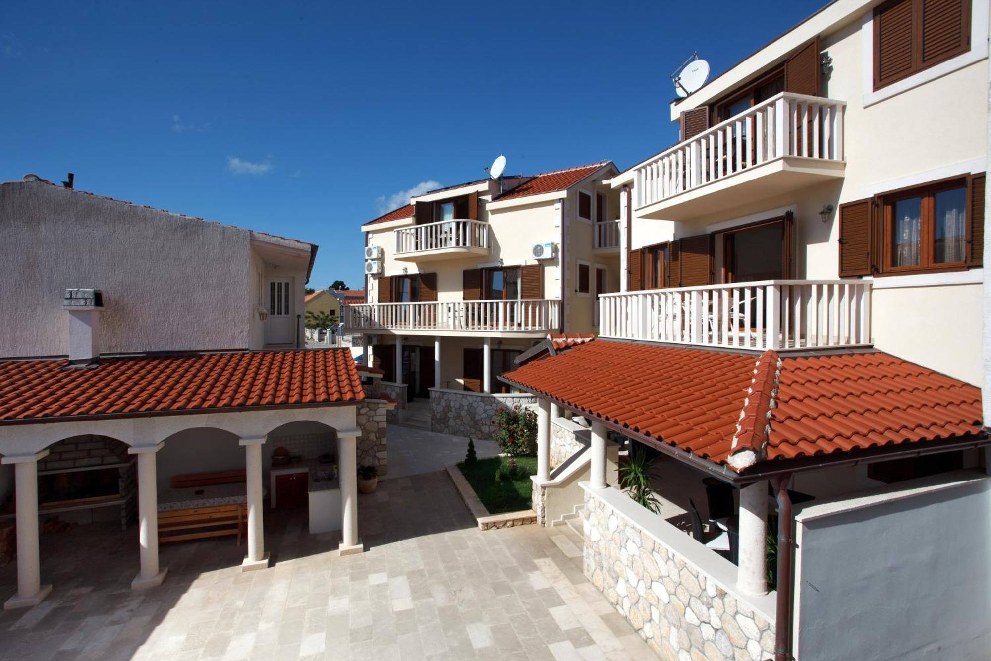 Apartments Tisno - Villa Mare Eksteriør billede